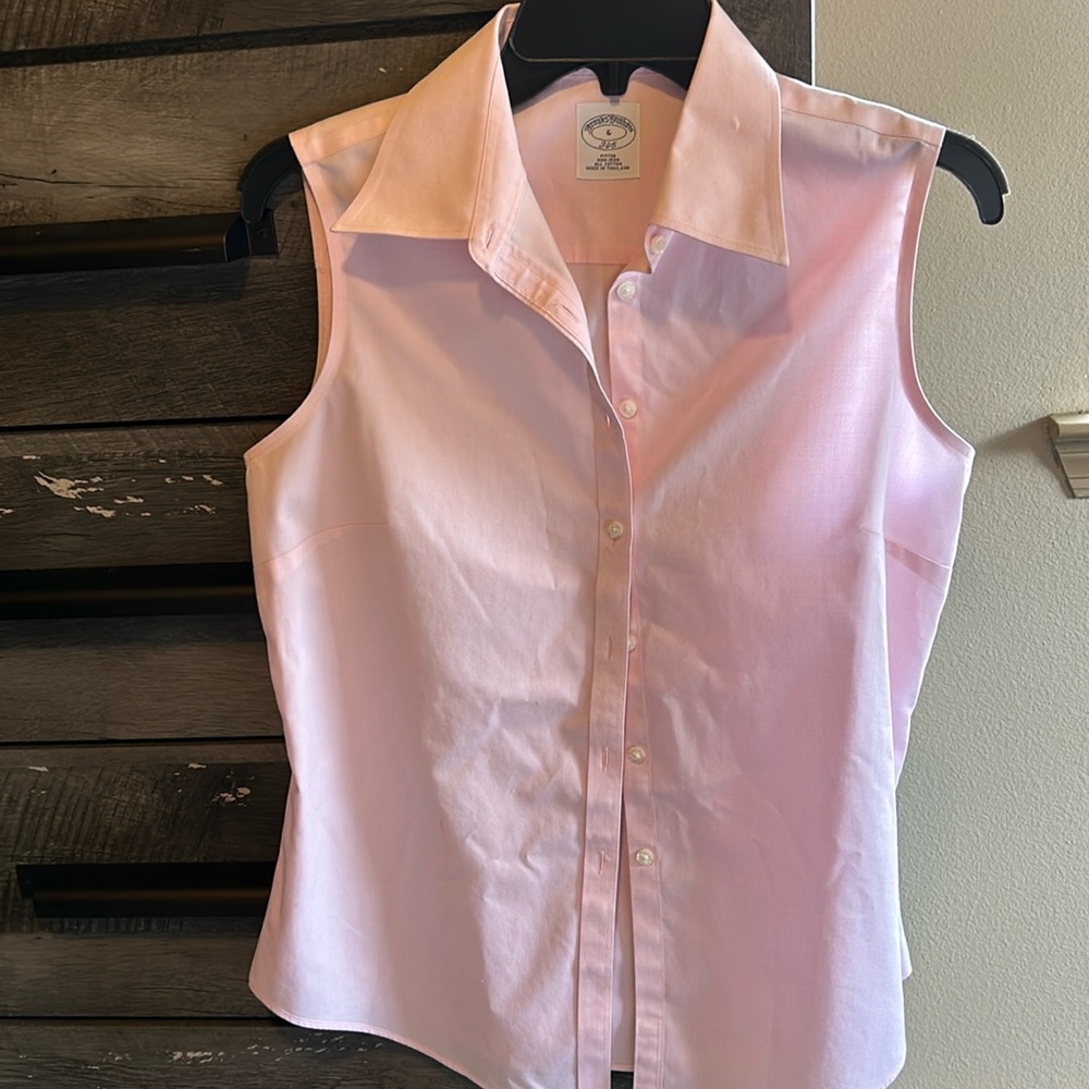 Brooks Brothers- Size 6 - Light pink blouse